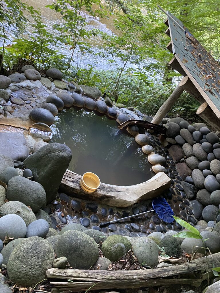 銀婚湯　どんぐり